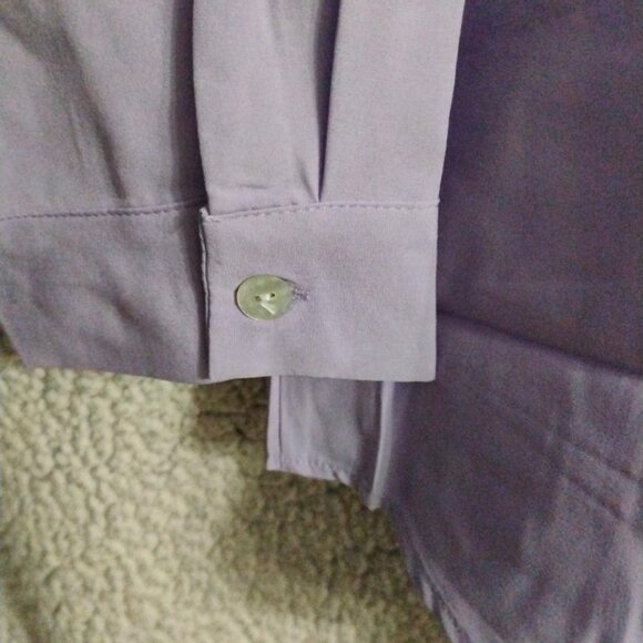 Sewn + Seen Lilac Long Sleeve Button Down Blouse NWT Size L - Picture 5 of 8